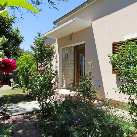 Mihovilka By Interhome Vakantiehuis